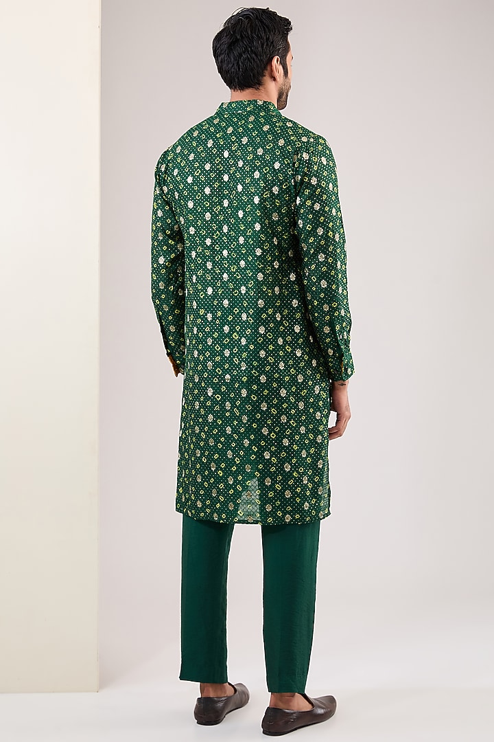 Emerald Green Bandhani Zari & Sequins Embroidered Kurta Set by Rabani & Rakha Men at Pernia's Pop Up Shop